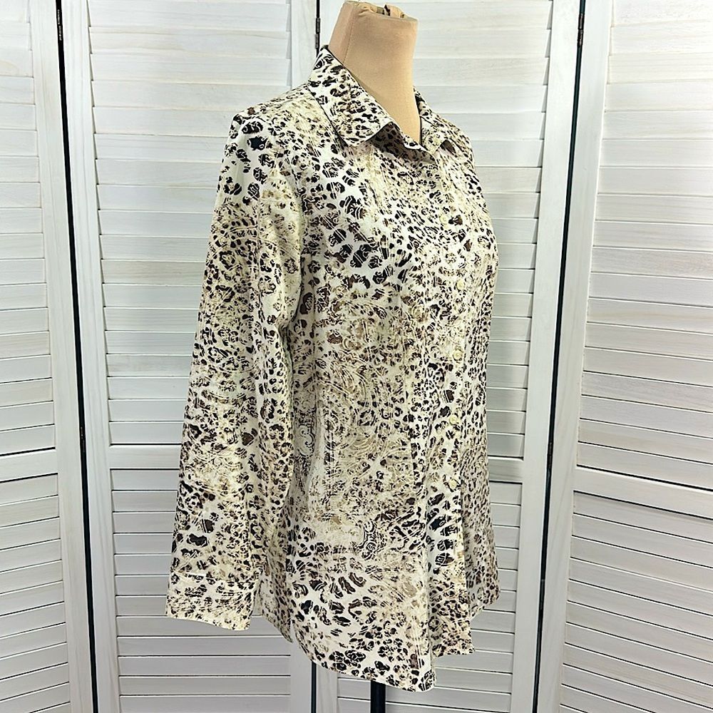 Chico’s Animal Print No-Iron Shirt Tunic Size 1 (8) Large - Picture 6 of 16